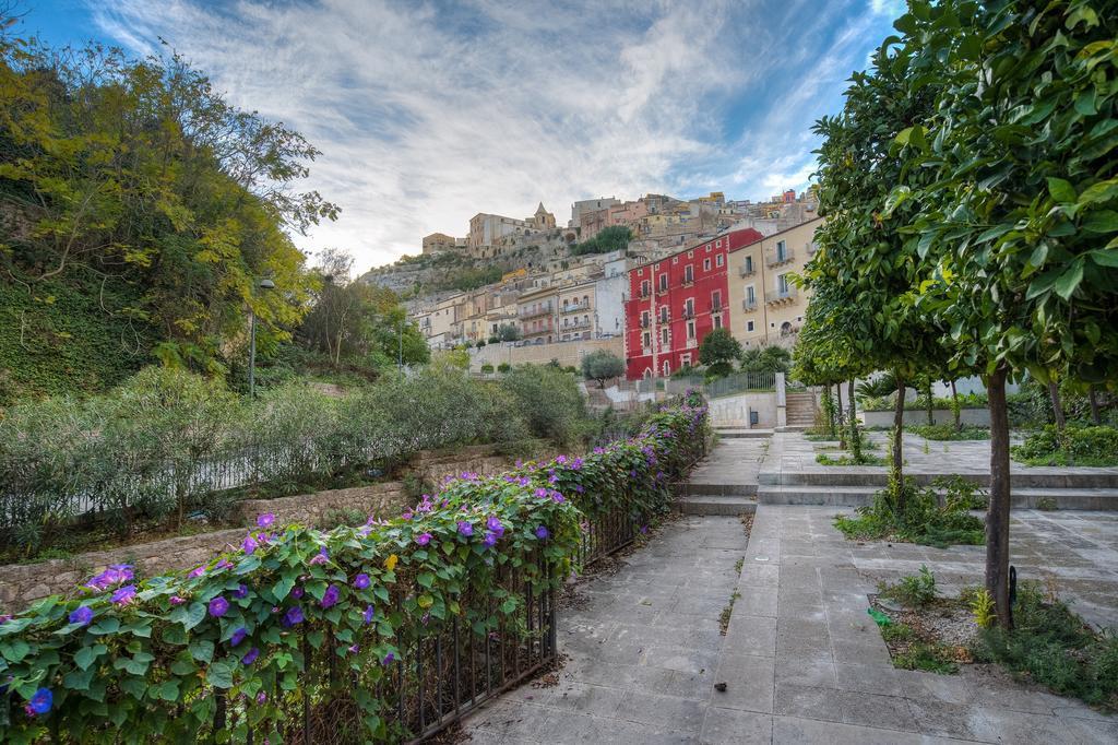 Ibla Rosso Lacca Ragusa Exterior photo
